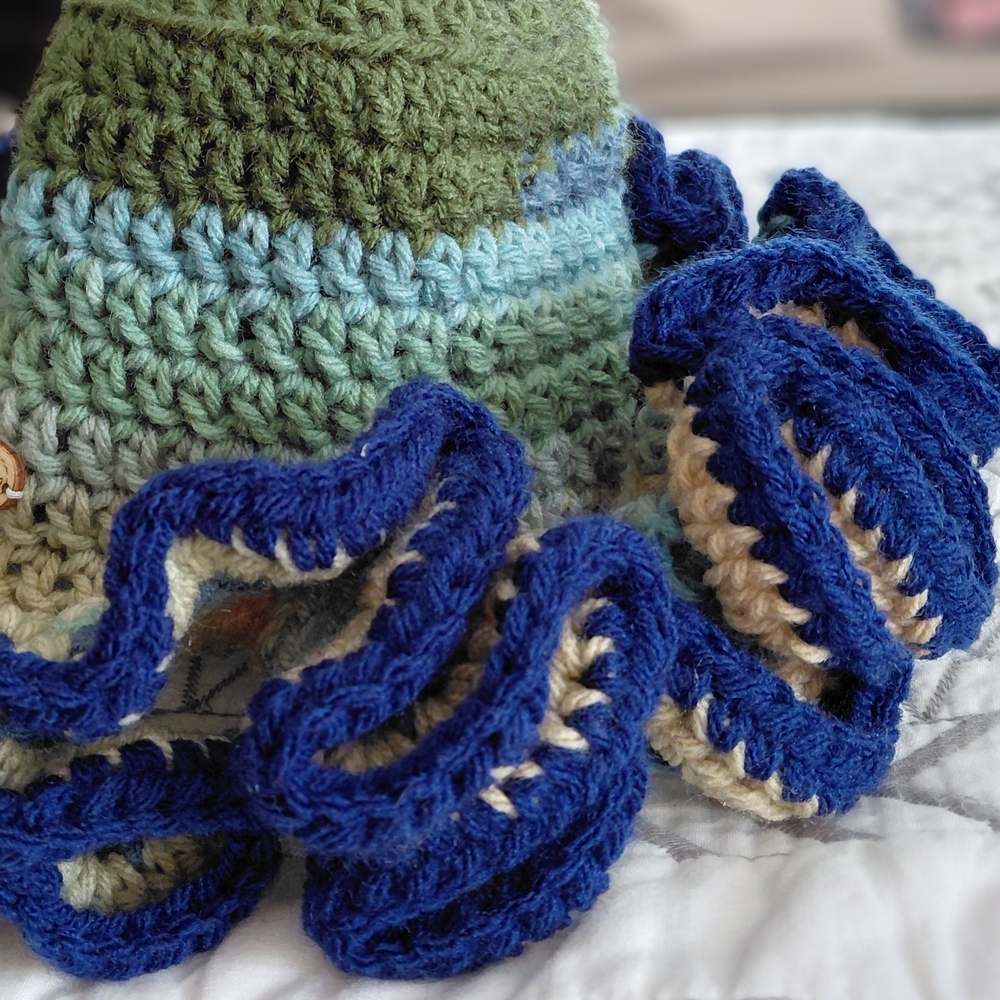 Blue/Multicolor Crochet Hat with Ruffled Brim - Picture 6 of 6